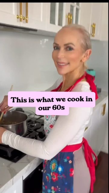 You can grow old… or you can just keep living.
Dress up. Go out. Flirt. Laugh too loud. Be happy. Be silly. Fall in love every day 💗
How you live it is a choice.
Sixties never looked so damn good. #lifebeginsat60  #cooking #hairloss #alopecia