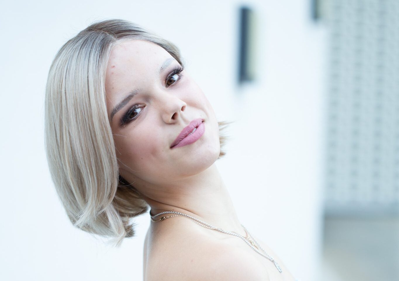 Read more about the article Why Is My Wig Not Fitting Right?