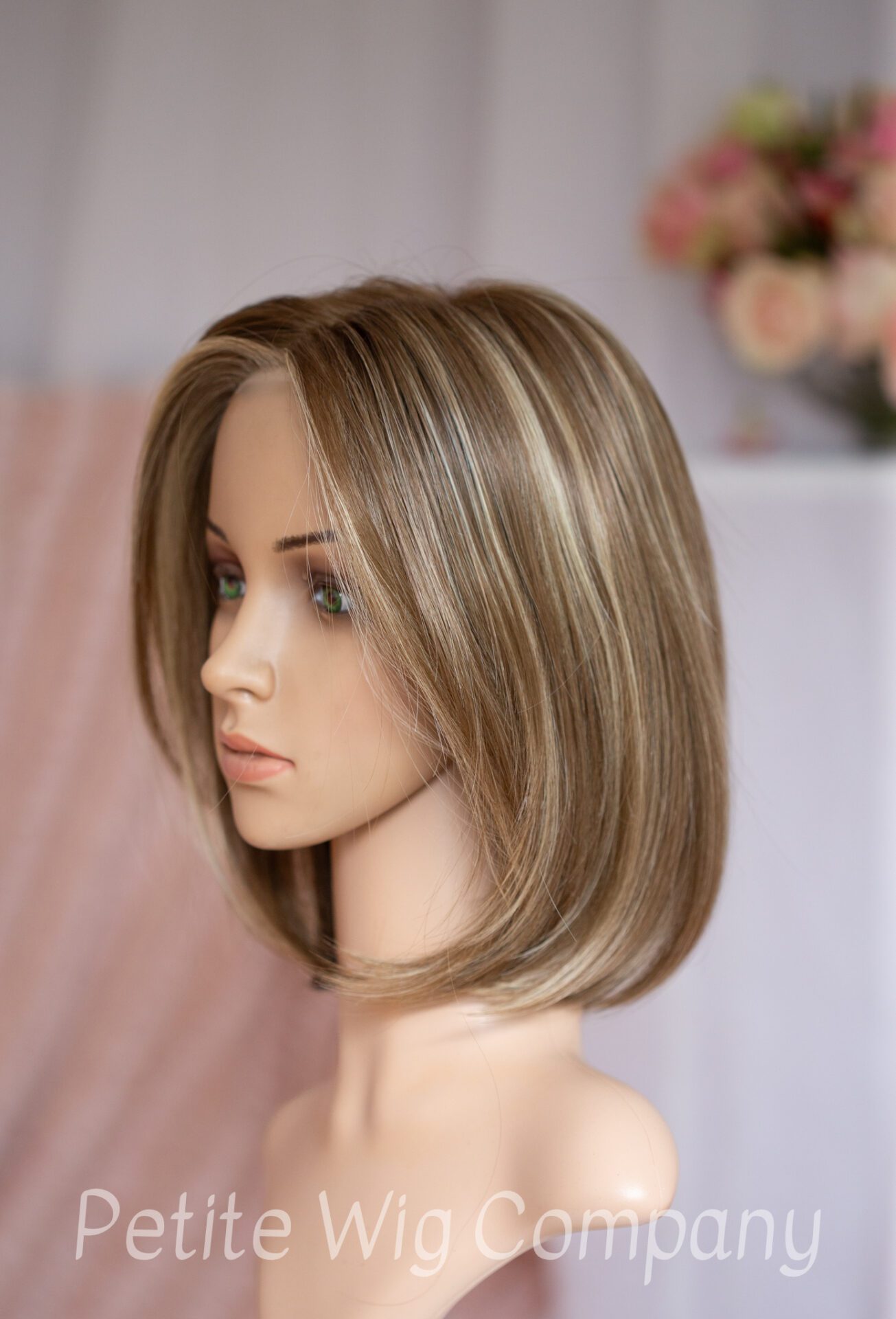 POSSUM Highlighted Caramel Through LIght Brown, No Shadow Root